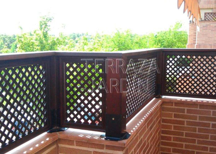 Celosías de madera para decorar tu terraza (y mucho más): dan intimidad,  son cálidas y ¡súper estilosas!